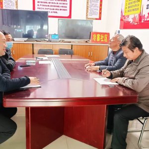 鹿城鎮(zhèn)關工委主任王其鳳一行深入村居走訪調(diào)研